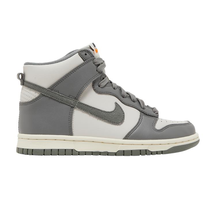 Dunk High SE GS 'Light Bone Tumbled Grey'